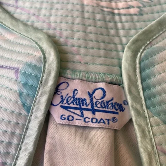 Vintage Evelyn Pearson Go-Coat Lounger - Picture 5 of 12